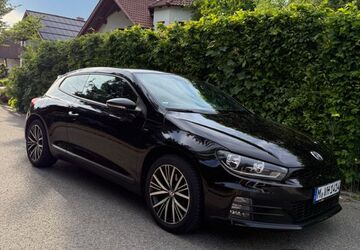 VW Scirocco 163.000 km 14.000 &euro; München 81539