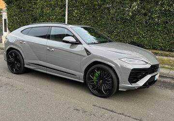 Lamborghini Urus 9.800 km 359.700 &euro; Wiesbaden 65183