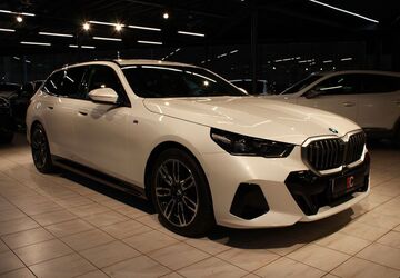 BMW 540 24.700 km 68.800 &euro; Prague 