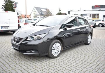 Nissan Leaf 41.025 km 12.480 &euro; Nürnberg 90431