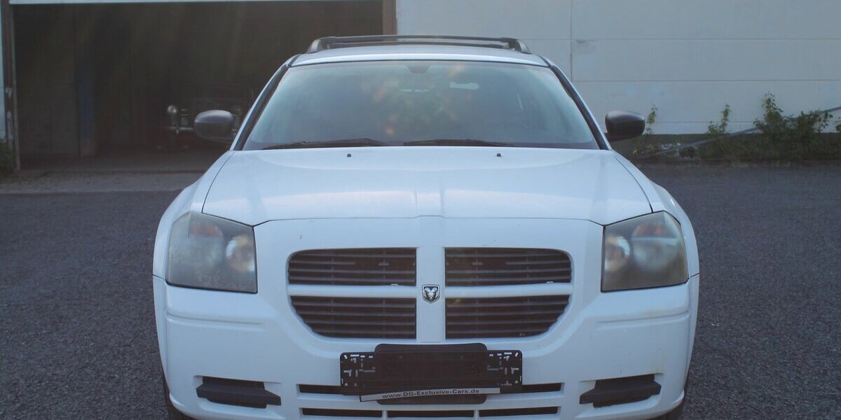 Dodge Magnum SE V6 2.9 Wenig KM US Titel 10.485 km 4.999 &euro; Badem 54657