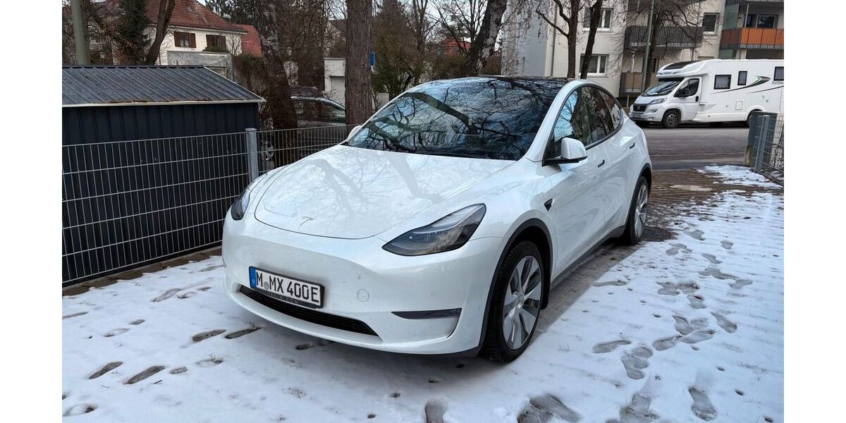 Tesla Model Y 88.736 km 31.400 &euro; Munchen 81241