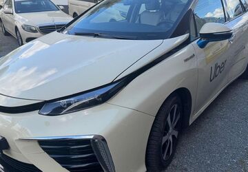 Toyota Mirai 103.000 km 8.200 &euro; Hamburg 22113
