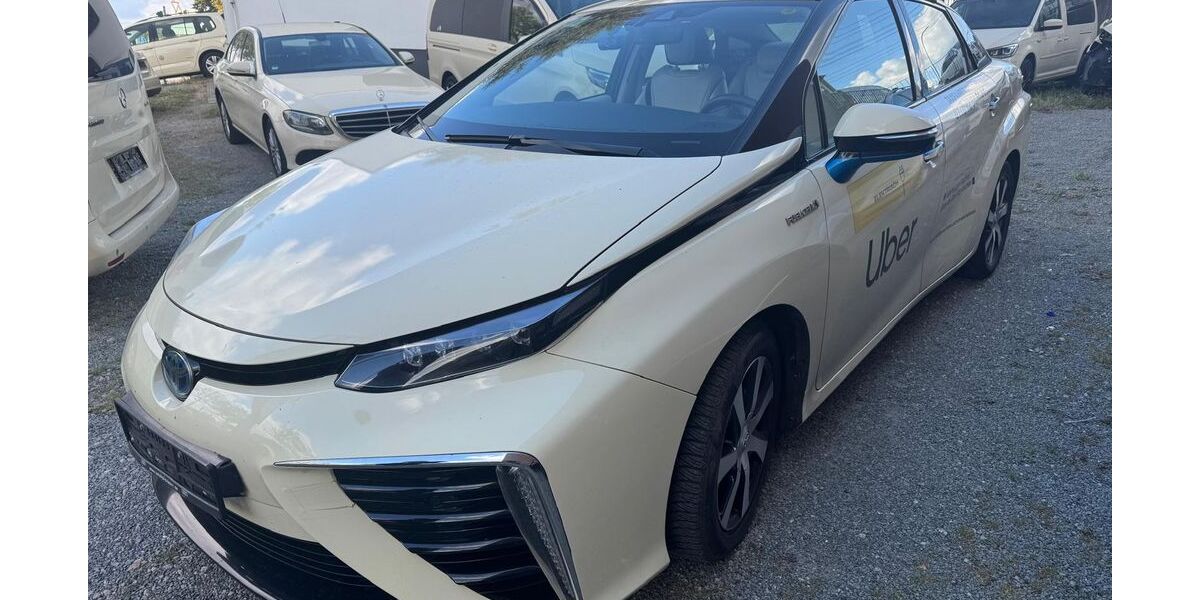 Toyota Mirai 103.000 km 8.200 &euro; Hamburg 22113