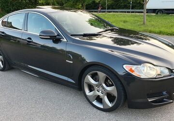 Jaguar XF 233.605 km 8.450 &euro; Mühlacker / Enzberg 75417