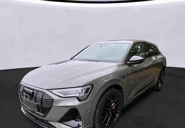 Audi e-tron 47.492 km 34.950 &euro; Hamburg 22047