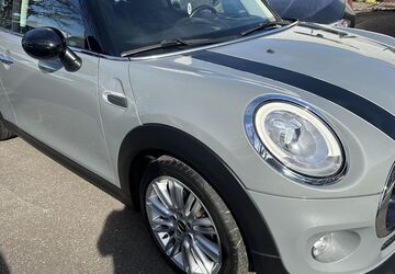 Mini Cooper D 109.489 km 11.990 &euro; Berlin 12249