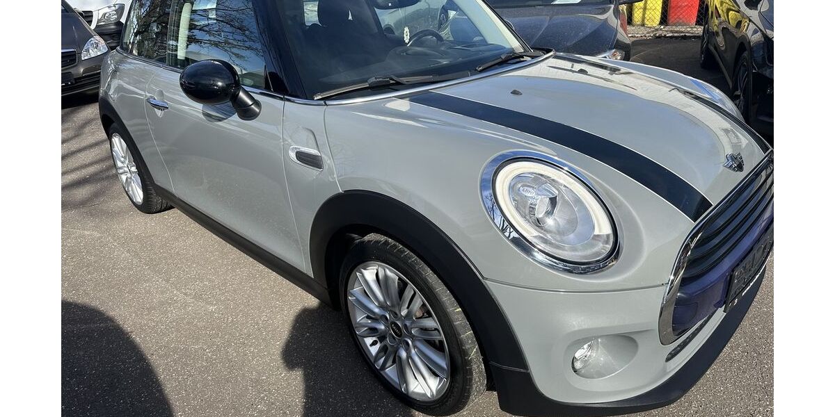 Mini Cooper D 109.489 km 11.990 &euro; Berlin 12249