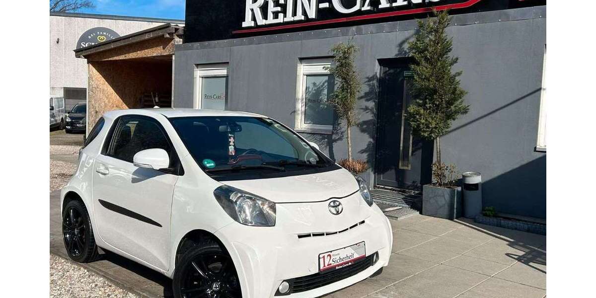 Toyota iQ 83.000 km 8.990 &euro; Berlin 13088
