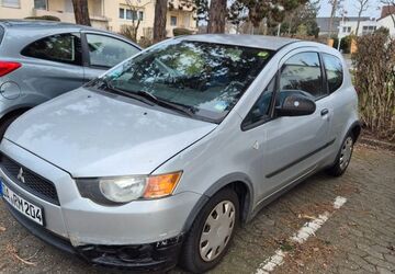 Mitsubishi Colt 94.000 km 1.300 &euro; Flörsheim 65439