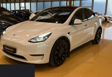 Tesla Model Y 34.548 km 39.900 &euro; Hanau 63457