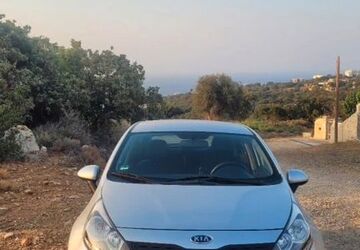 Kia Rio 127.000 km 4.100 &euro; München 85540