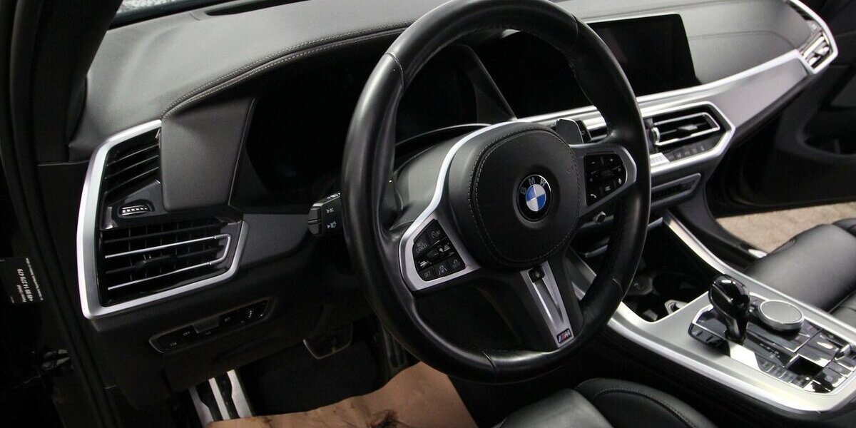 BMW X5 xDrive 40d M Sport LUFT+AHK+PANO-DACH+HEAD-UP 151.379 km 51.500 &euro; Hagenow 19230