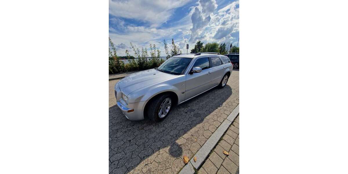 Chrysler 300C 240.000 km 5.000 &euro; plön 24306