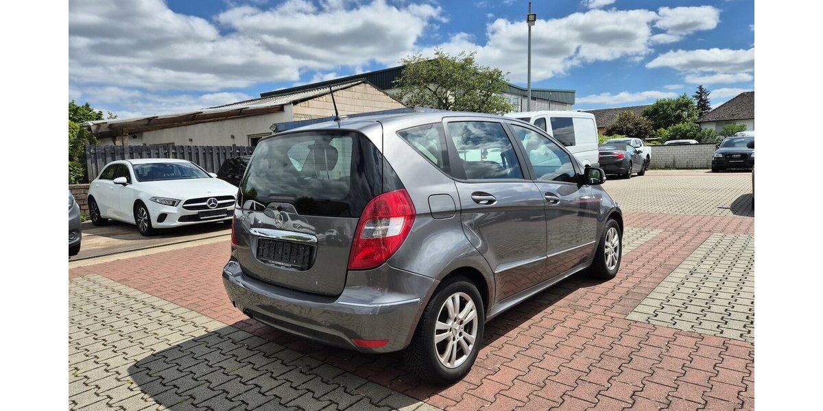 Mercedes-Benz A 150 Automatik, Klima 143.000 km 1.990 &euro; Rodgau 63110