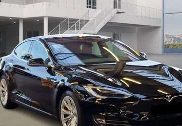 Tesla Model S 164.420 km 25.790 &euro; Waldfeucht 52525