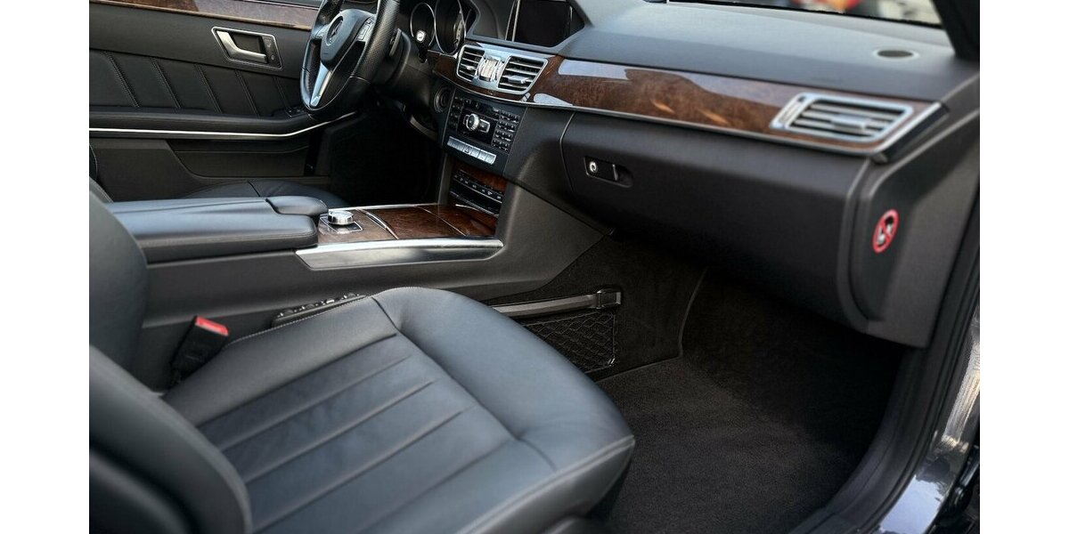 Mercedes-Benz E 350 d/ PANO / Kamera / Leder / Navi / EURO 6 100.000 km 22.290 &euro; Mönchengladbach 41066