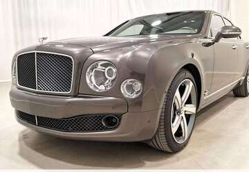 Bentley Mulsanne 86.652 km 82.999 &euro; Dresden 01157