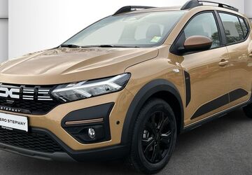 Dacia Sandero 2.000 km 20.495 &euro; Halle 06132