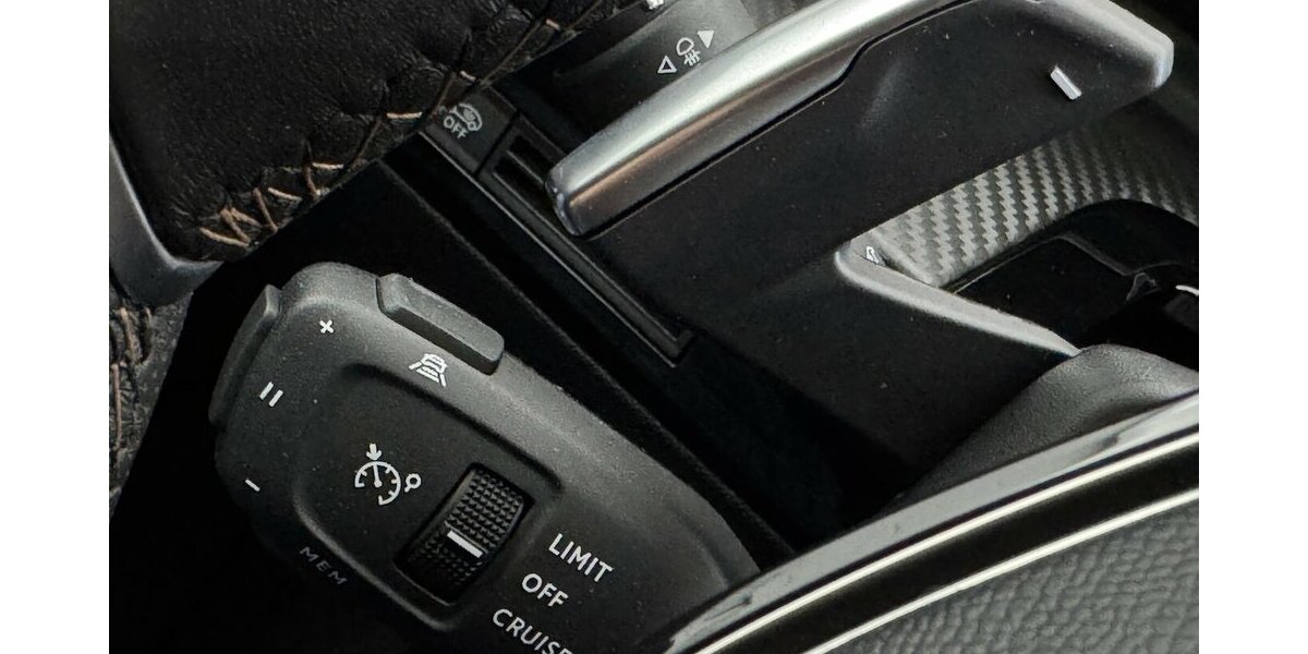 Peugeot 508 SW GT 130 BlueHdi FULL LED Panoramakamera 46.200 km 24.480 &euro; Lich 35423