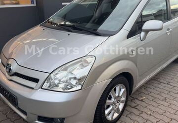 Toyota Corolla Verso 97.340 km 6.990 &euro; Göttingen 37079