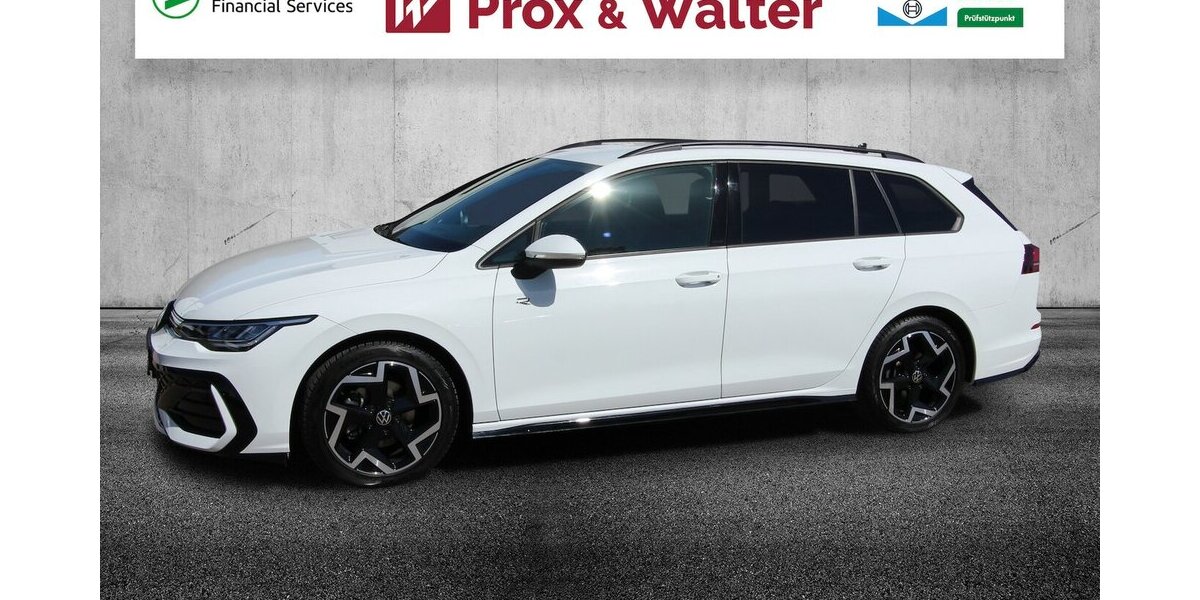 VW Golf VIII Variant 1.5 TSI R-Line LED+KAMERA+ACC 29.466 km 26.700 &euro; Hagenow 19230