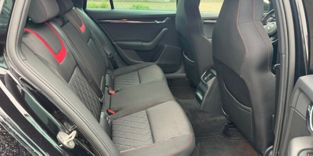 Skoda Octavia Combi RS 2.0 TDI 4x4 143.000 km 18.990 &euro; Neckarsulm 74172