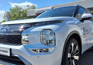 Mitsubishi Plug-in Hybrid Outlander 4.975 km 49.990 &euro; Würzburg 97084