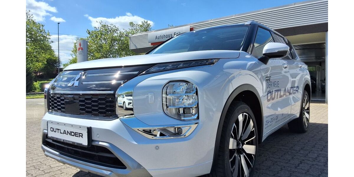 Mitsubishi Plug-in Hybrid Outlander 4.975 km 49.990 &euro; Würzburg 97084