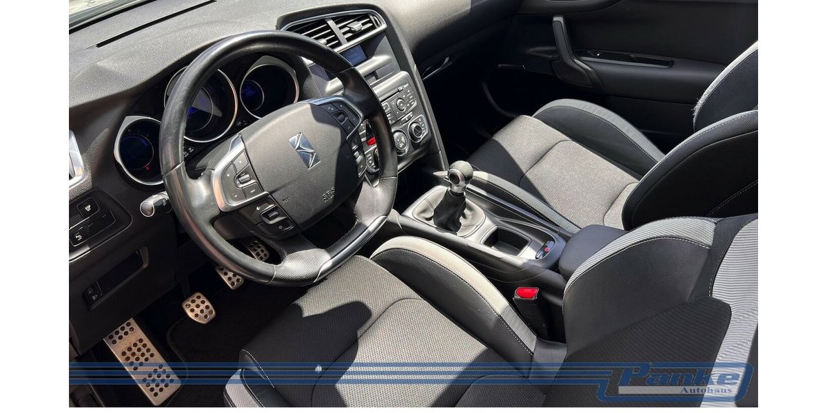 Citroen DS4 1.6 VTi 120 SoChic*SHZ*Massage*BT*Tempo* 150.000 km 5.990 &euro; Berlin 13187