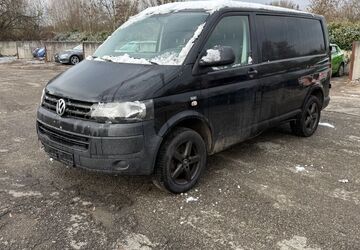 VW T5 Transporter 215.265 km 5.250 &euro; München 81245