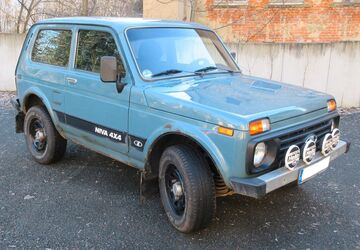 Lada Niva 73.900 km 2.500 &euro; Altenburg 04600