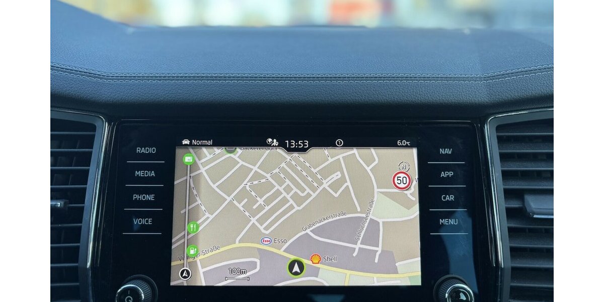 Skoda Kodiaq 1.5 TSI STYLE V+C/DSG/KAMERA/NAVI/DAB/AHK 131.783 km 23.800 &euro; Villingen-Schwenningen 78054