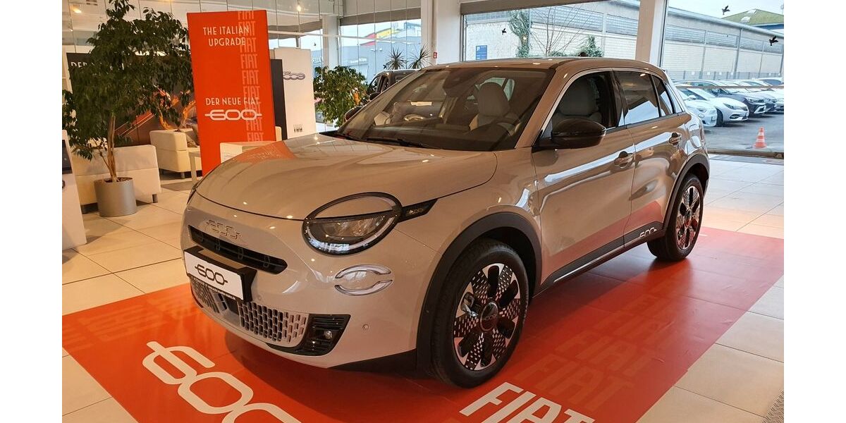 Fiat 600e 10 km 35.490 &euro; Mainz 55120