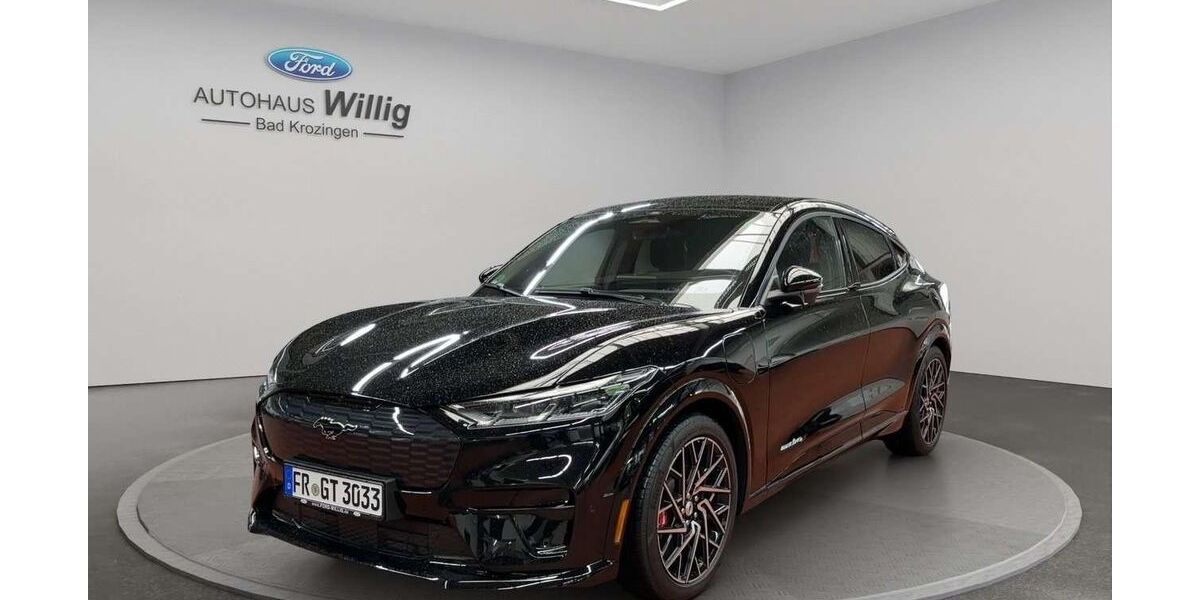 Ford Mustang Mach-E 8.500 km 49.900 &euro; Bad Krozingen 79189