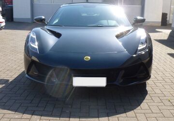 Lotus Emira 4.440 km 89.500 &euro; Solingen 42719