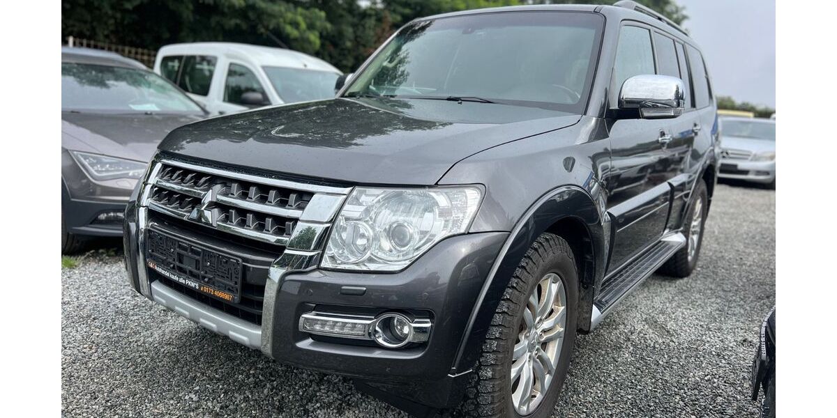 Mitsubishi Pajero 215.000 km 17.999 &euro; Kiel 24146