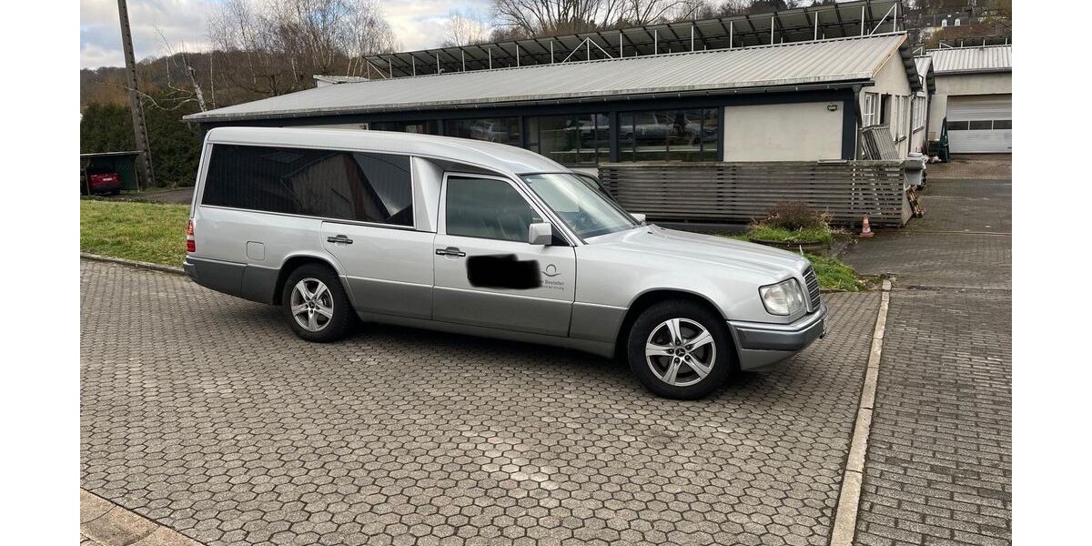 Audi 100 72.424 km 4.250 &euro; Schwalbach 66773