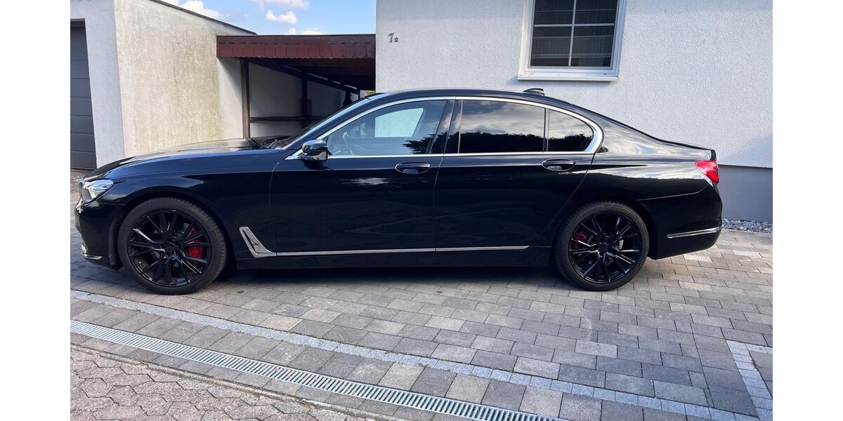 BMW 730 124.000 km 37.500 &euro; Lemgo 32657