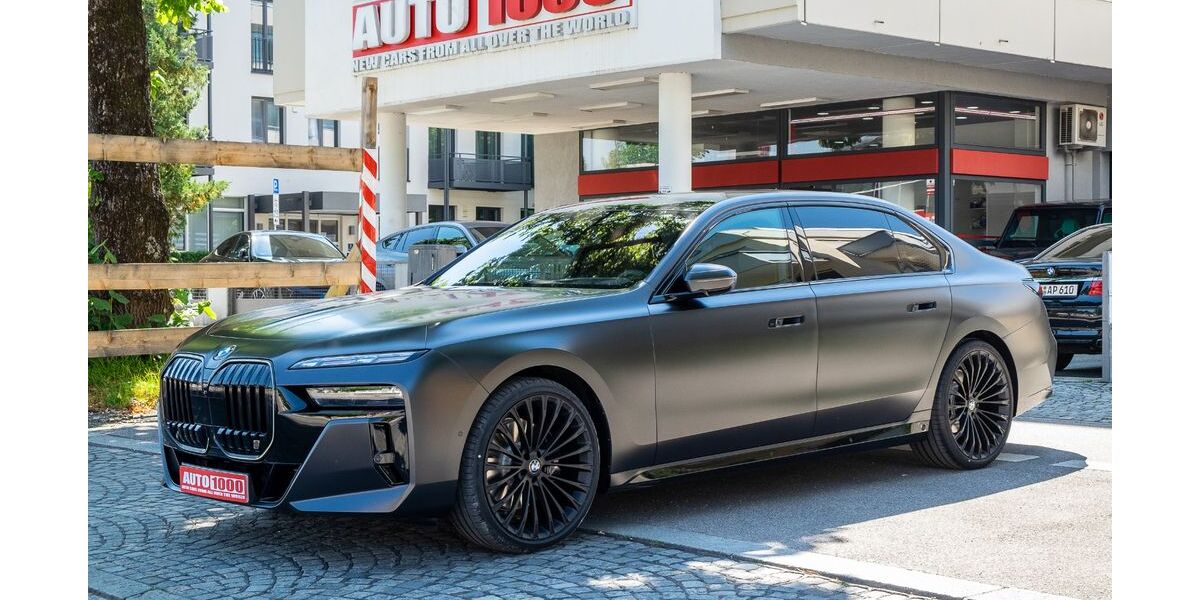 BMW 740 15.000 km 122.500 &euro; München 81375