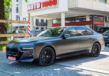 BMW 740 23.000 km 118.988 &euro; München 81375