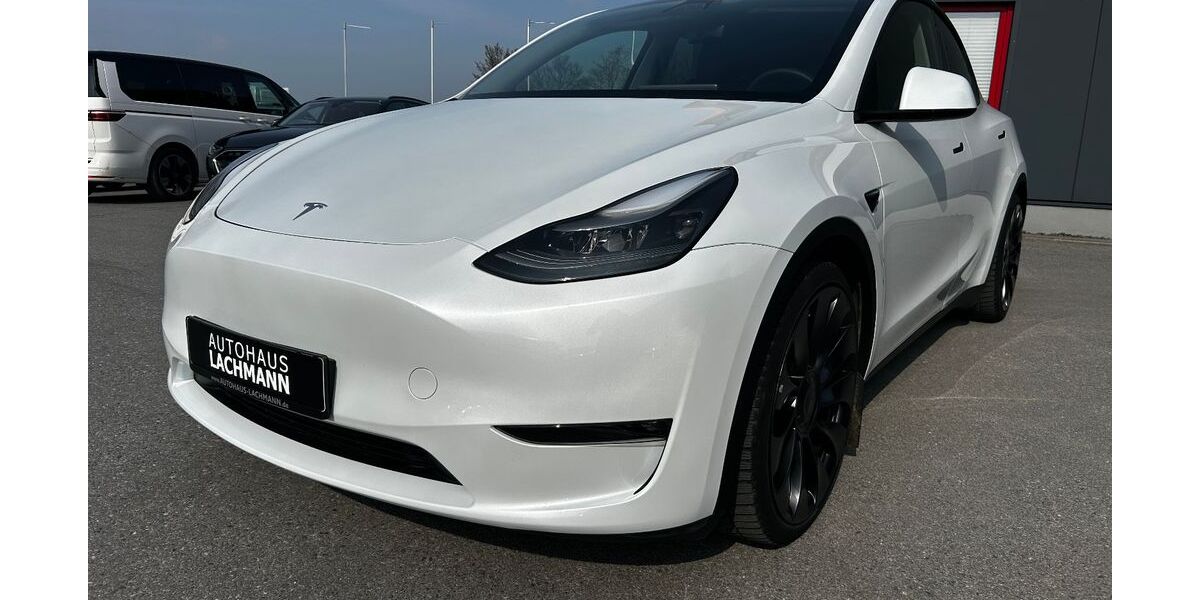Tesla Model Y 53.500 km 33.990 &euro; Salzkotten 33154
