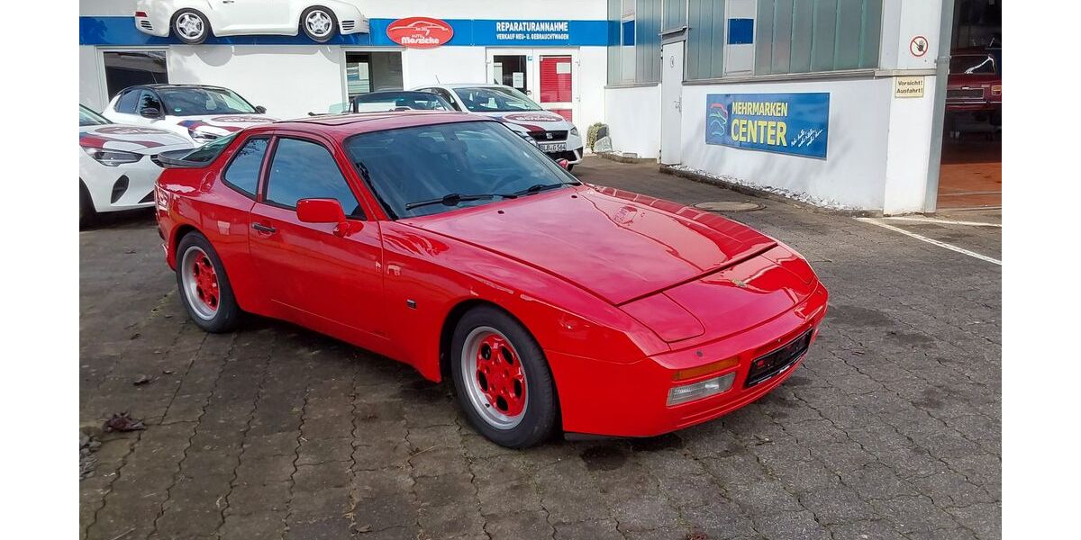 Porsche 944 157.100 km 25.900 &euro; Bad Berleburg 57319