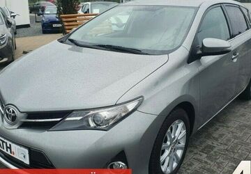 Toyota Auris 85.000 km 14.290 &euro; Rostock-Warnemünde 18119
