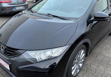 Honda Civic 156.400 km 7.850 &euro; Brühl 50321