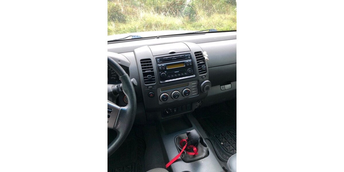 Nissan Navara 311.000 km 6.000 &euro; Düren 52349