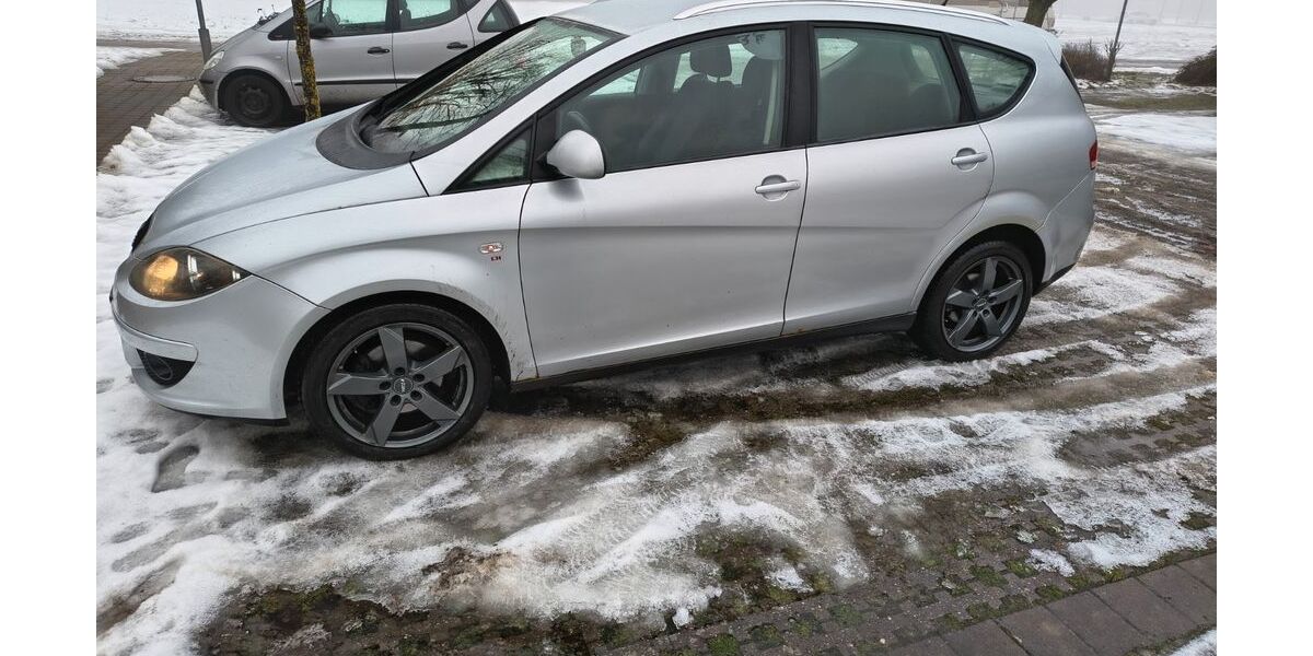 Seat Altea 274.500 km 2.899 &euro; Strahlungen 97618