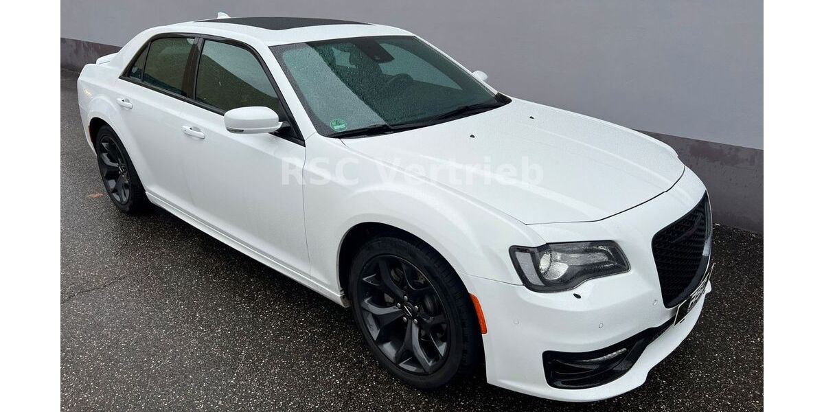 Chrysler 300C 82.000 km 37.500 &euro; Forst 76694