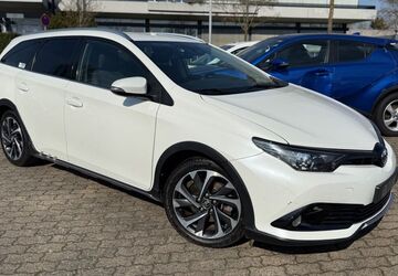 Toyota Auris 340.569 km 7.450 &euro; Hanau 63452