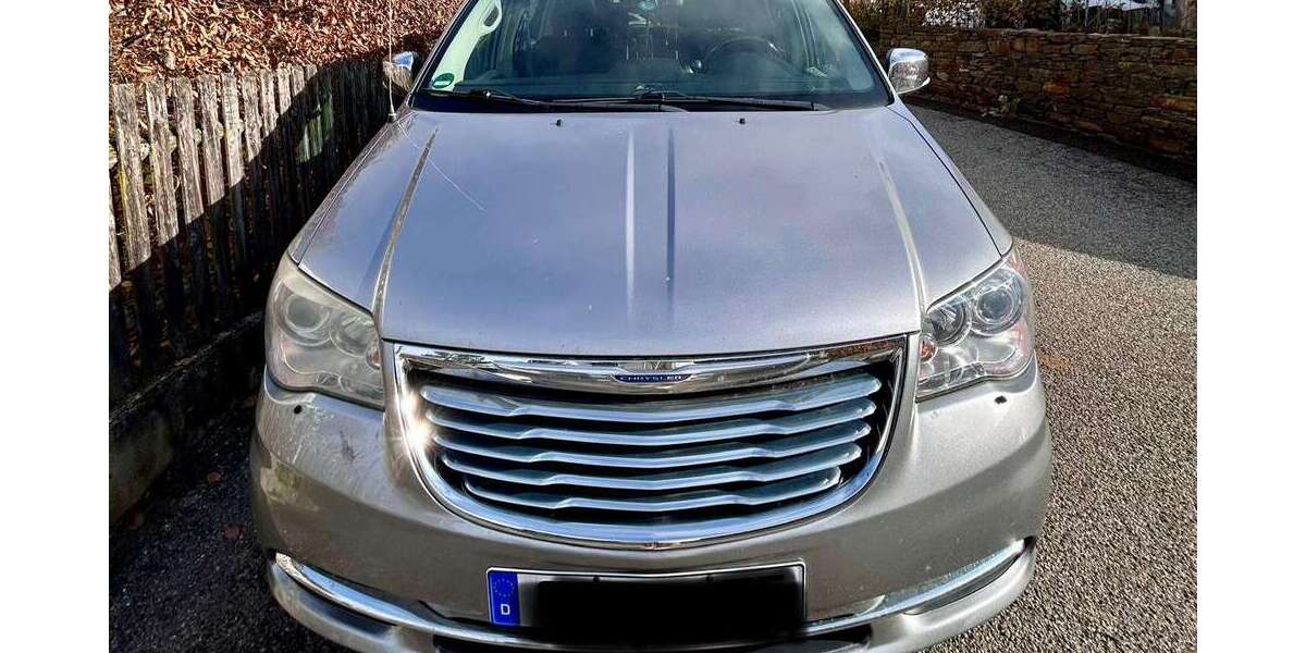 Chrysler Town & Country 210.500 km 12.500 &euro; Freising 85354
